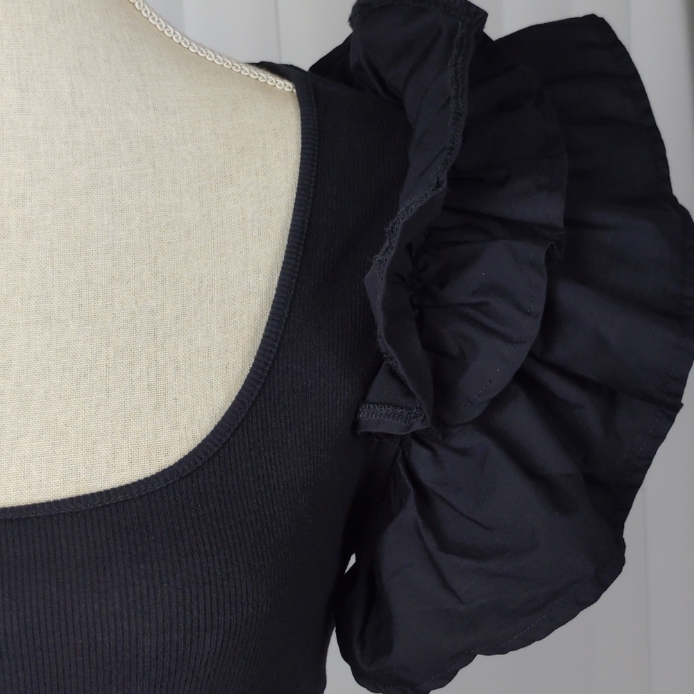 Zara Black Stretch Ruffled Sleeves Top. - Picture 4 of 14